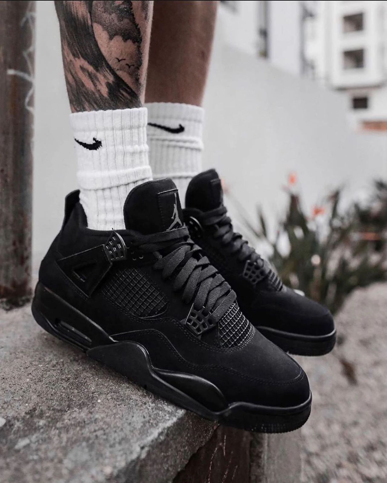Air Jordan 4 Retro “Black Cat” – Black/Light Graphite - Image 5