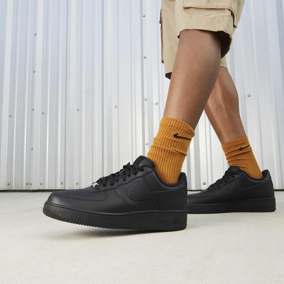 Nike Air Force 1 ’07 – Black
