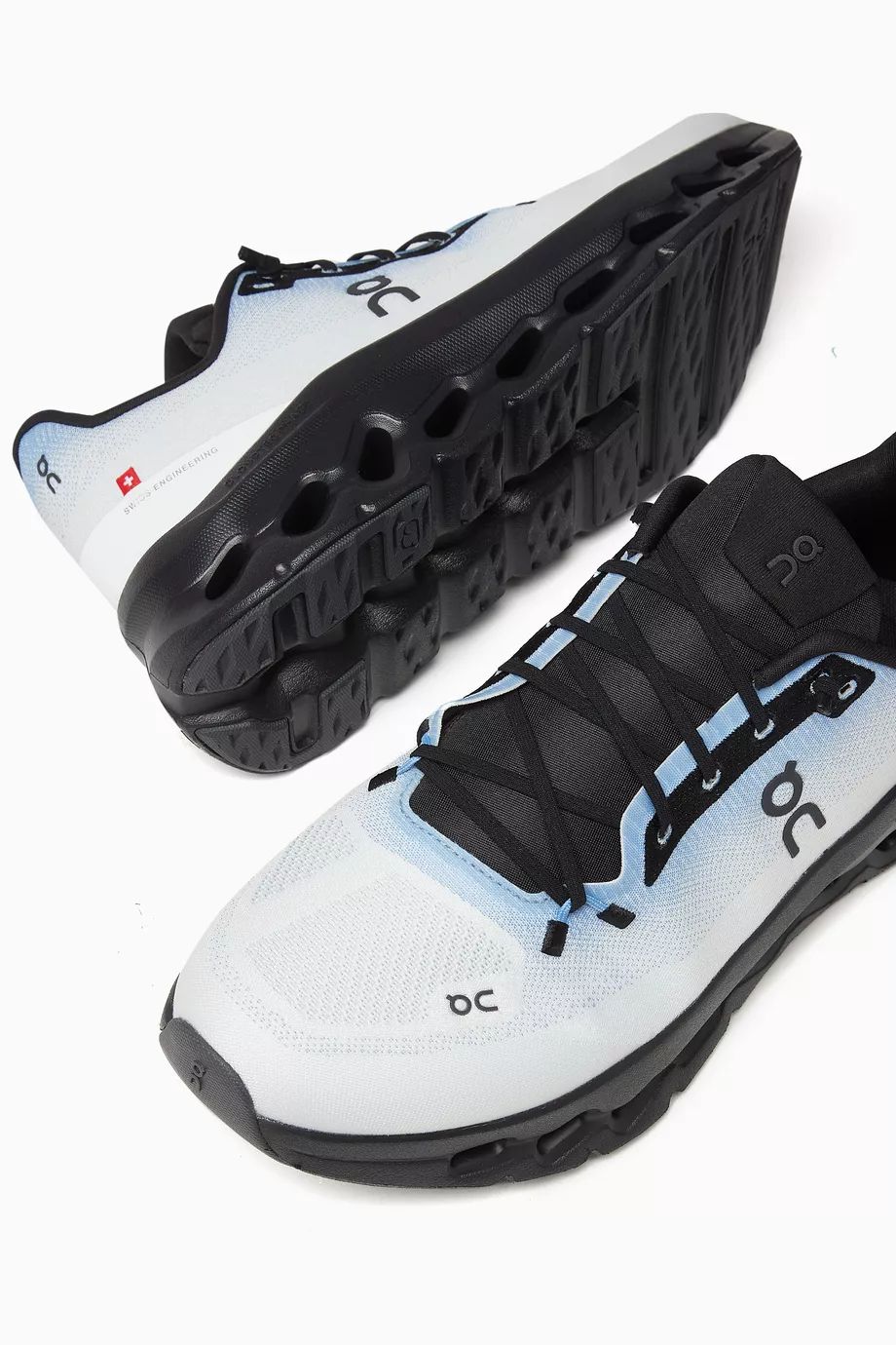 On Cloudtilt – White/Black/Blue Mesh